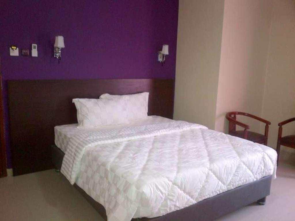 Erin Int Hotel Makassar Exterior foto